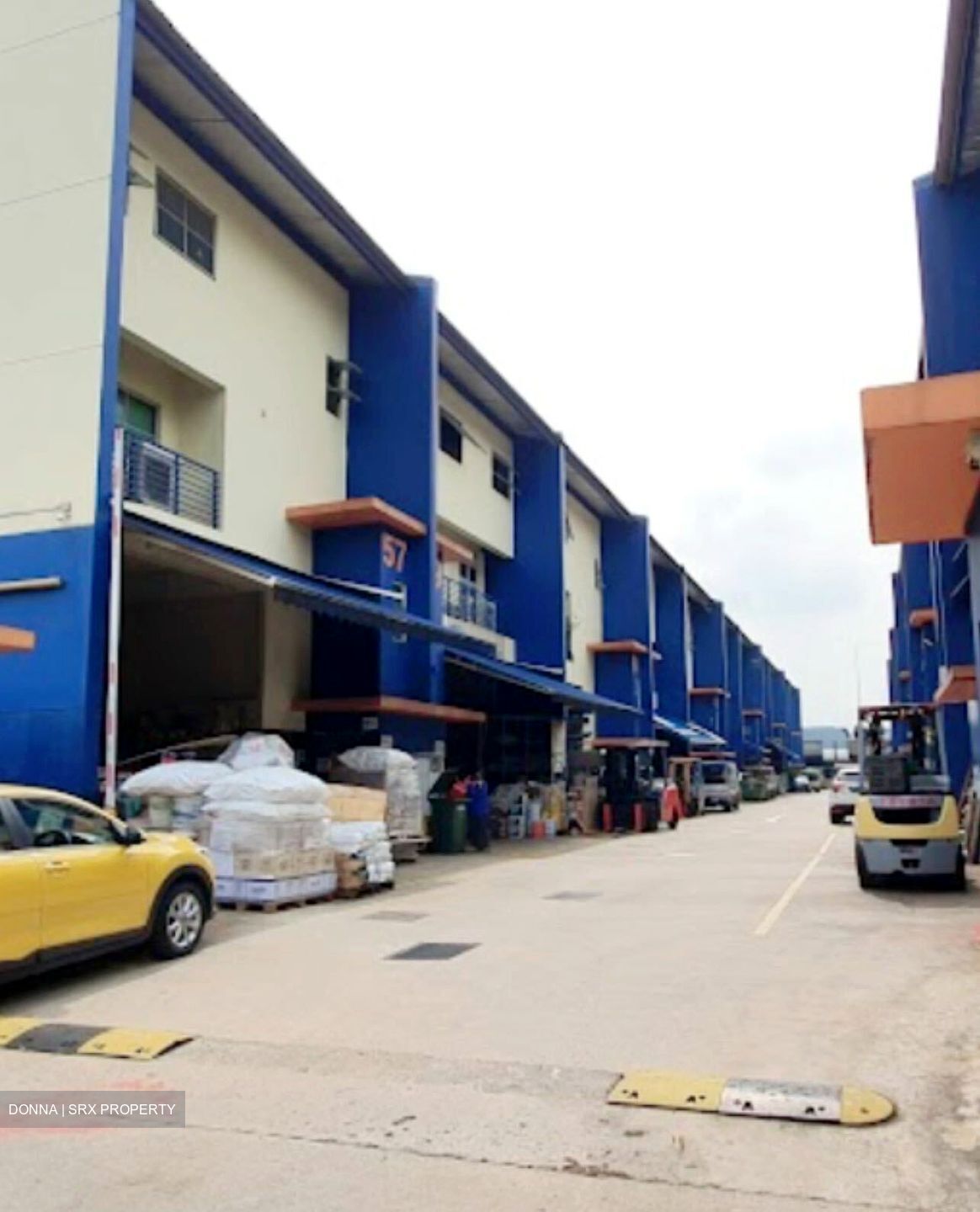 Woodlands Industrial Park E2 (D27), Factory #499009971